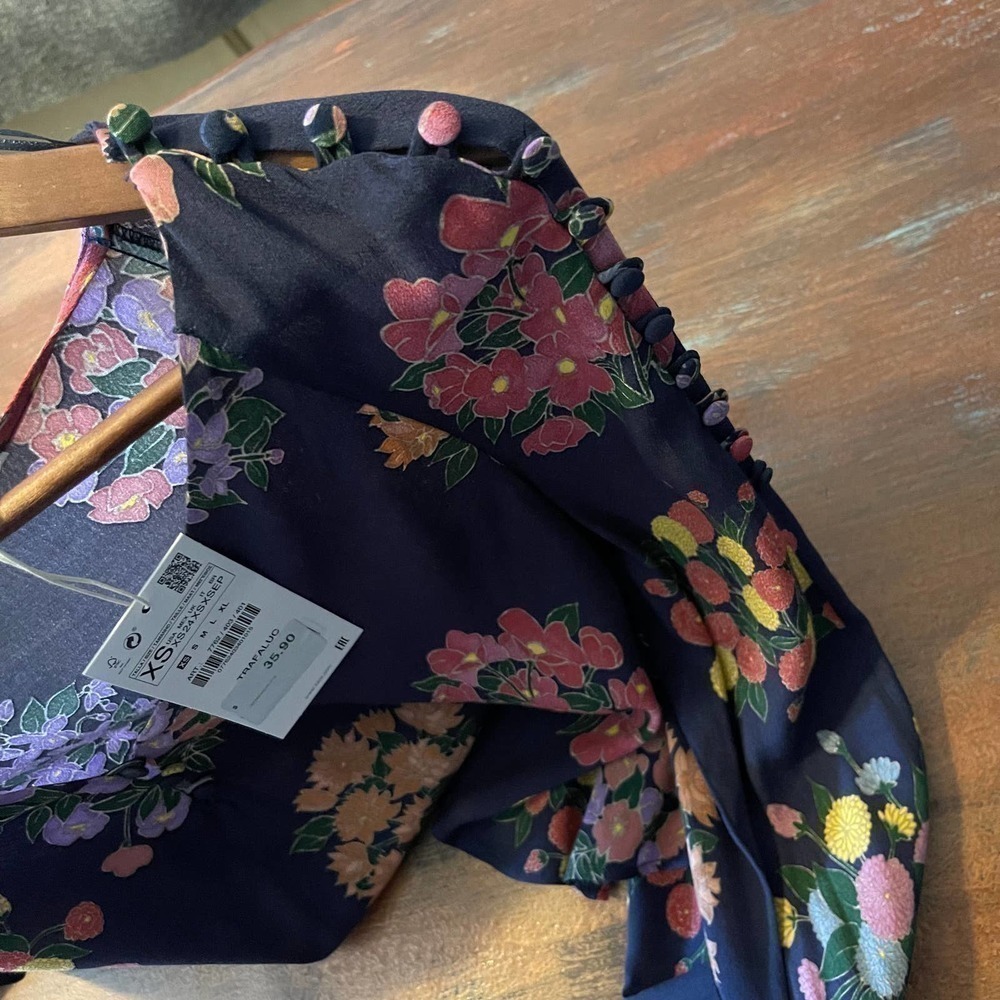 NWT ZARA Trafaluc Collection Women's Floral Cropped Top Size XS - Picture 6 of 10